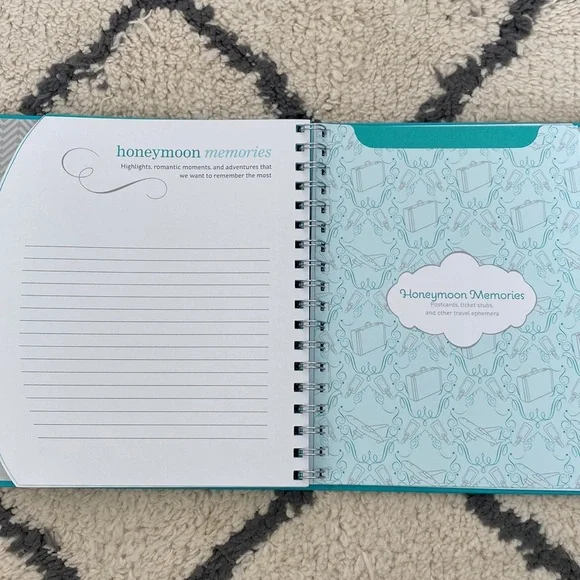 💜 5/$30 Sale: Bride to be Journal and Diamond Pens - Picture 8 of 8